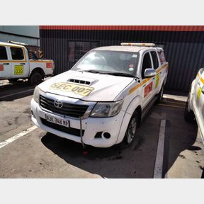 2013 TOYOTA HILUX 3.0 D-4D RAIDER 4X4 D/C (WITH 2 DOG CANOPIES)