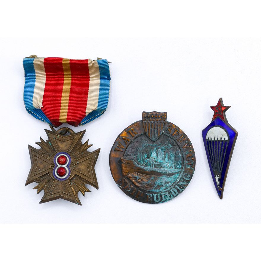 Box WWII Ship Building Badge etc.