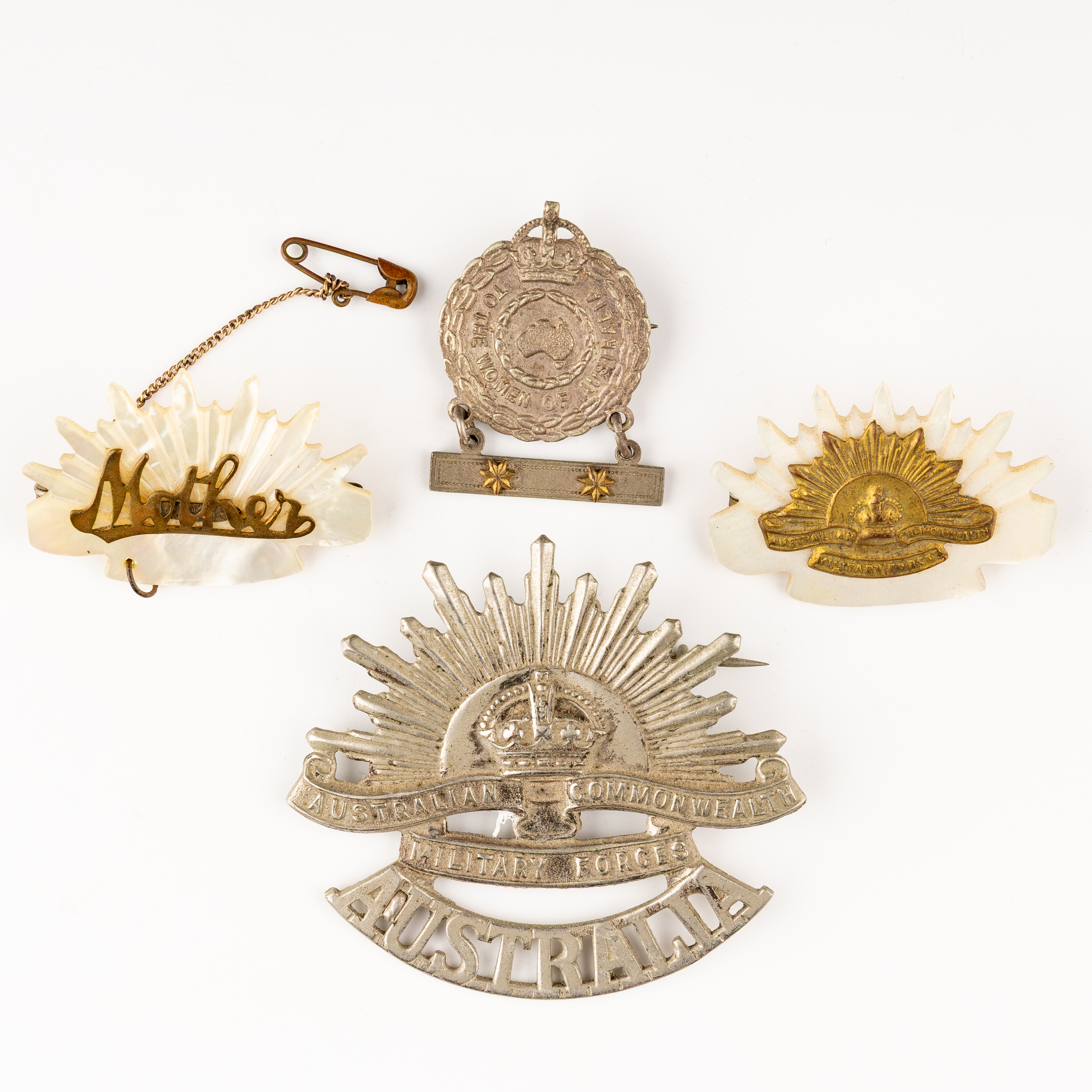 Uniform & Sweetheart Badges, WWII, VF