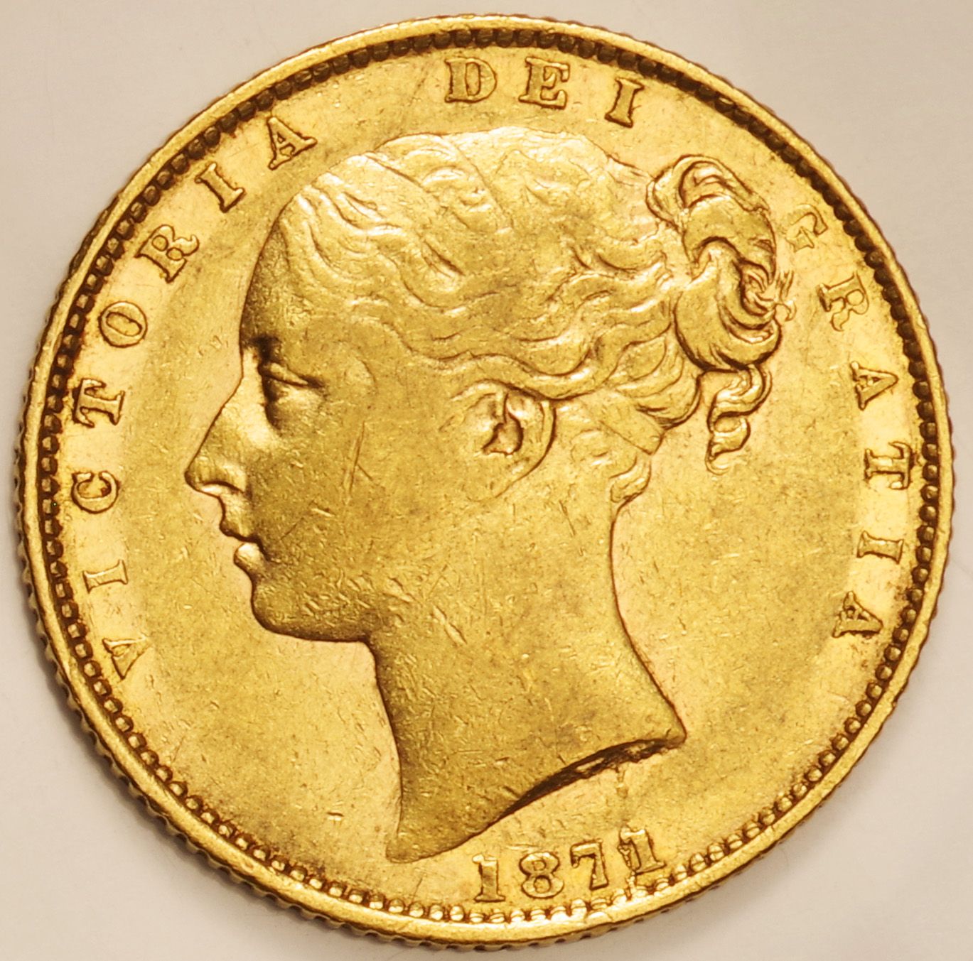 英国 Gb ヴィクトリア女王像 ヤングヘッド 楯図 1ソブリン金貨 1871年 Km736 2 普 美 Taisei Auction