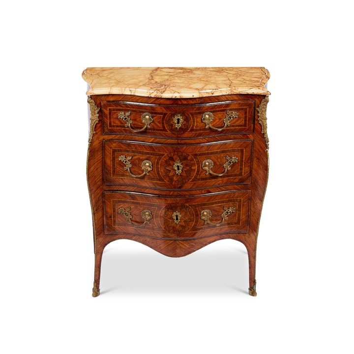 An 18th century Neapolitan kingwood serpentine petit commode