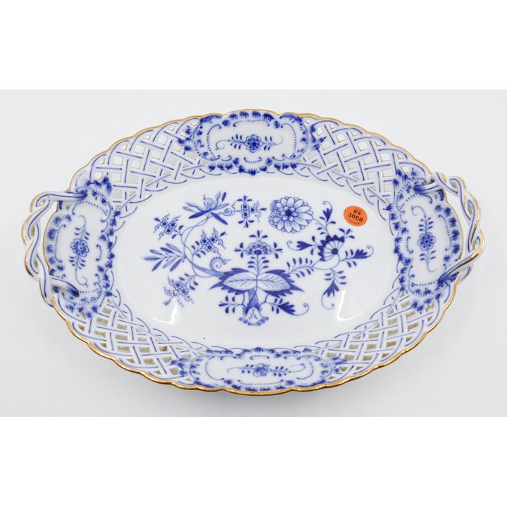Meissen Blue Onion Porcelain Pierced Oval Serving Basket- 11.5"