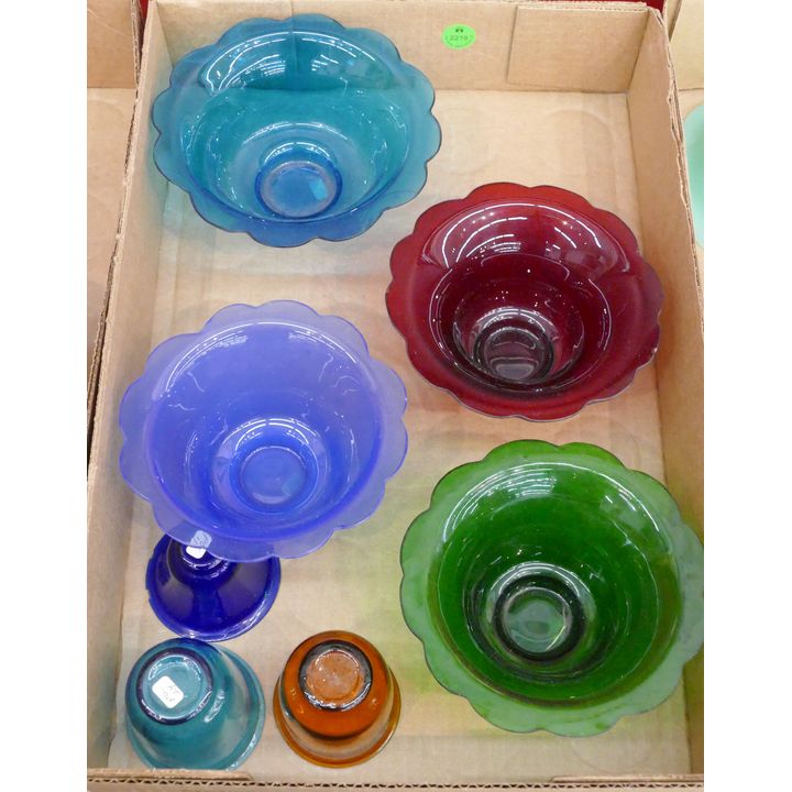Box 7pc Old Chinese Multi-Color Peking Glass Bowls and Cups