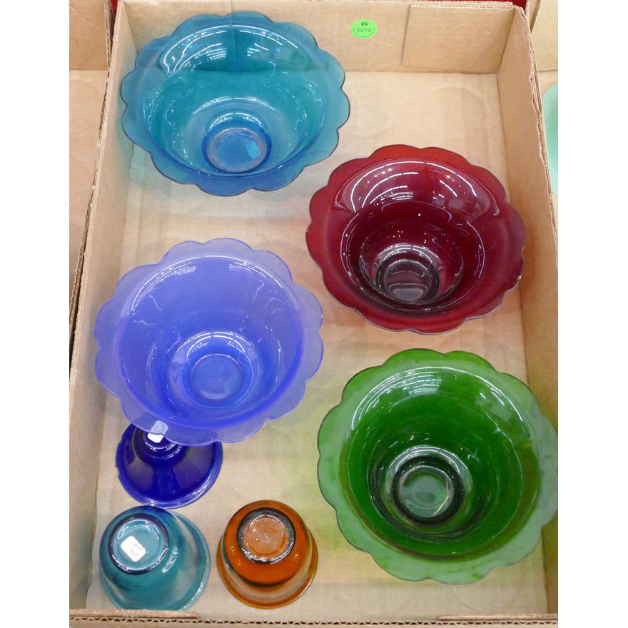 Box 7pc Old Chinese Multi-Color Peking Glass Bowls and Cups