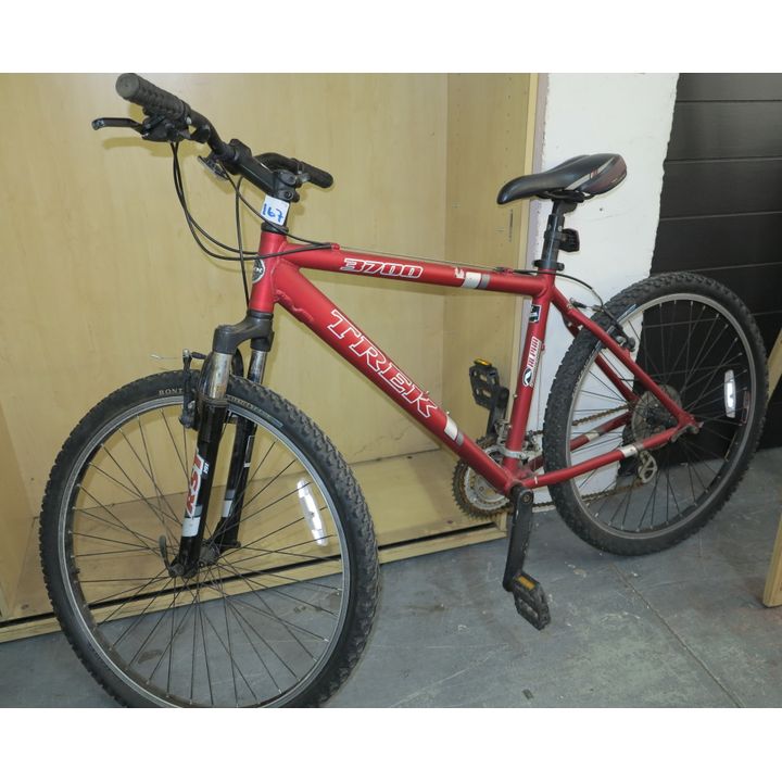 TREK MOUNTAIN BIKE,