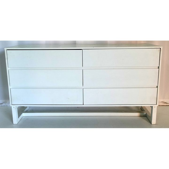 SIDEBOARD