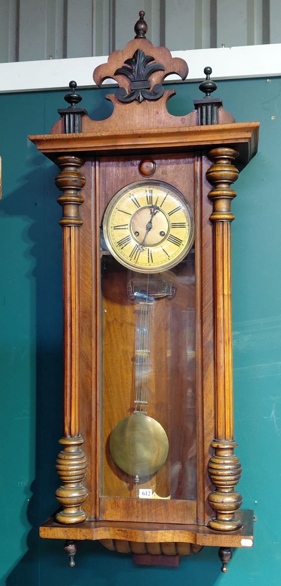 ANTIQUE WALL CLOCK
