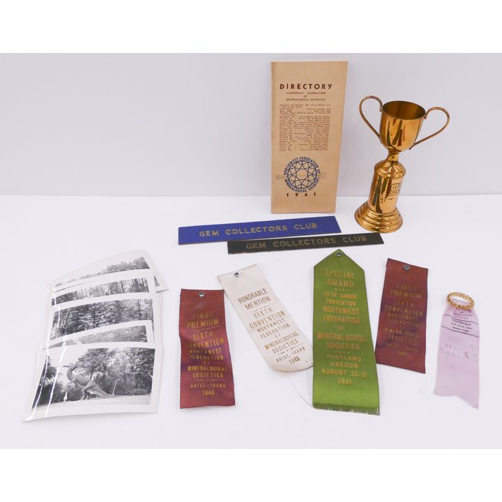 Box Gem Collector's Club Ephemera & Hobby Trophy