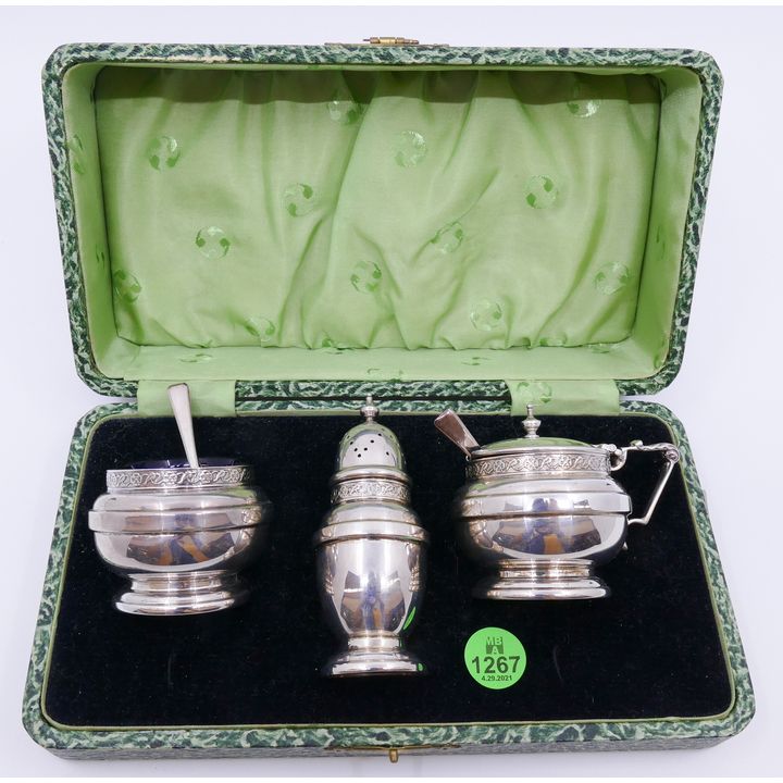 English Sterling Shaker & Condiment Set in Box- 196g Solid Only