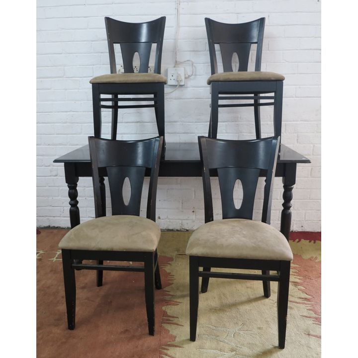 DINING TABLE AND 4 CHAIRS