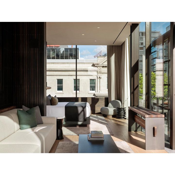 STAY, WINE, DINE AND SHOP DOWNTOWN IN BRITOMART