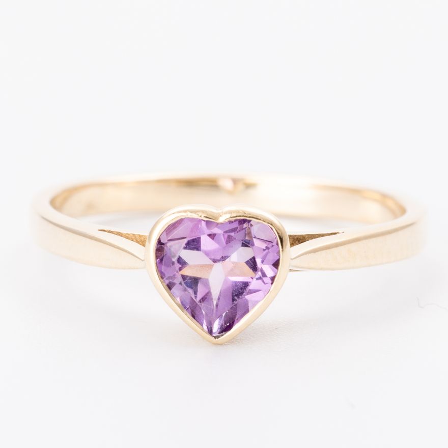 Amethyst Heart Ring 9ct Gold