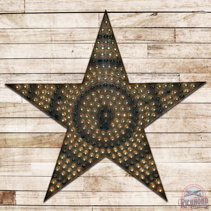 Amazing 6.5' Die Cut Star w/ Ripple Motion Bulbs