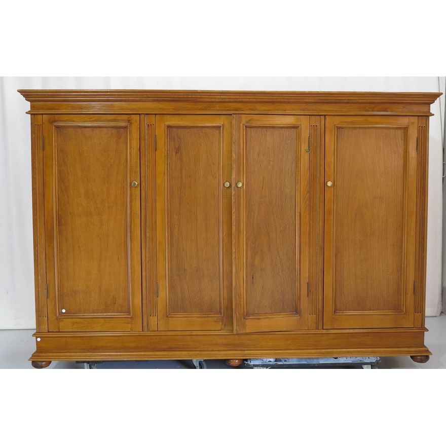 LARGE FOUR-DOOR SIDE CABINET