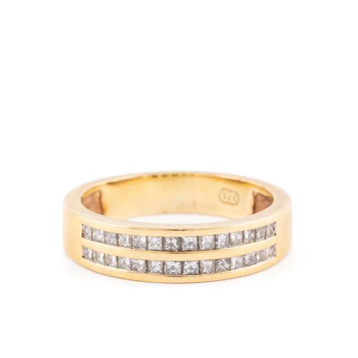 Diamond Ring 9ct Gold