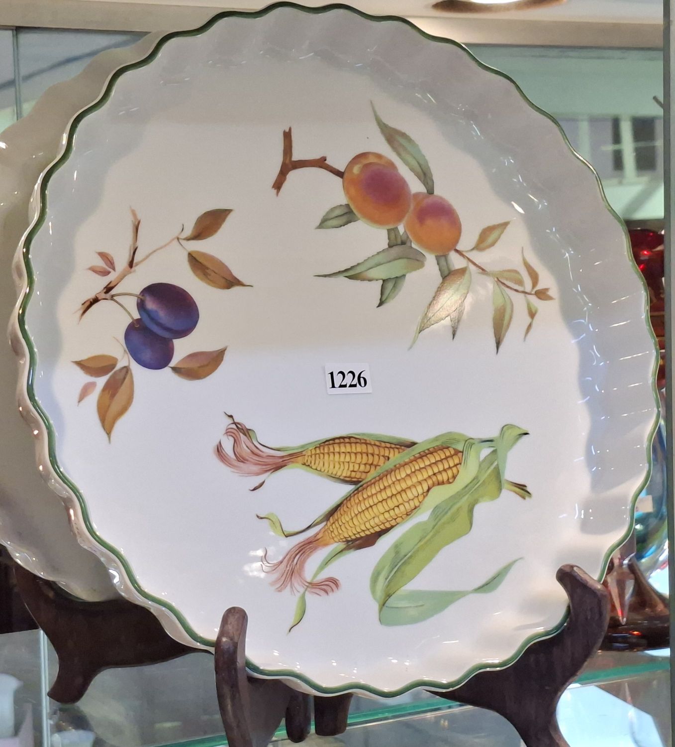1226 · ROYAL WORCESTER EVESHAM VALE DISH