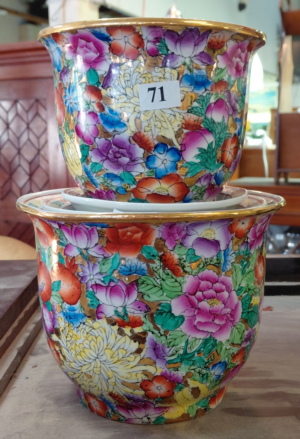 71 · ORIENTAL JARDINIERES