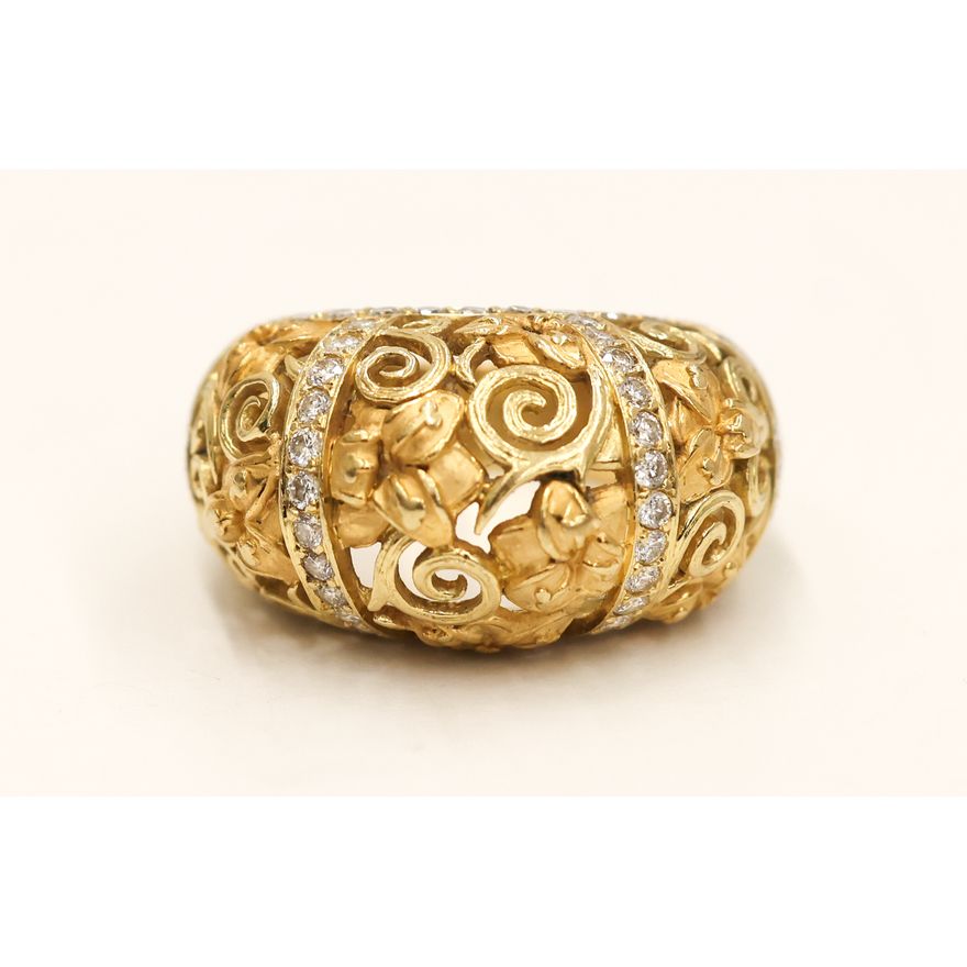 Carrera y Carrera 18k Diamond Flora Ring