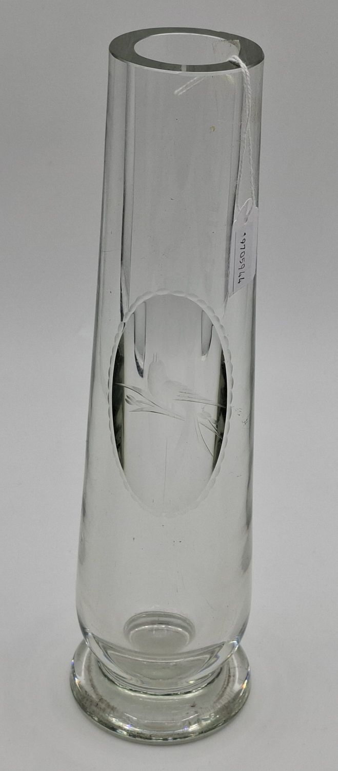 1184 · CRYSTAL VASE