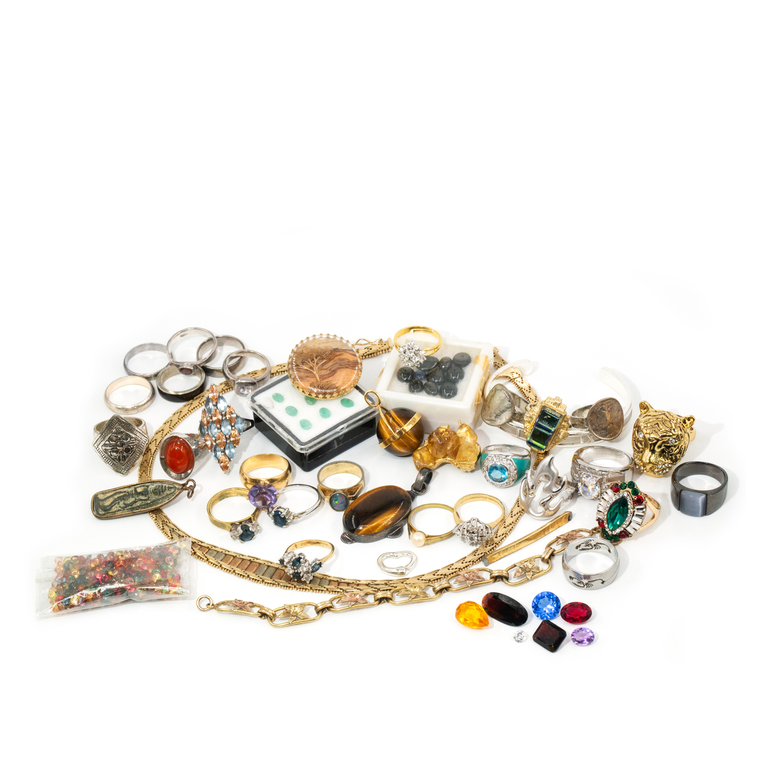 141 · Mixed Lot of Jewellery and Stones
