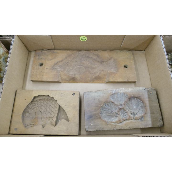 Box Old Japanese Wood Molds