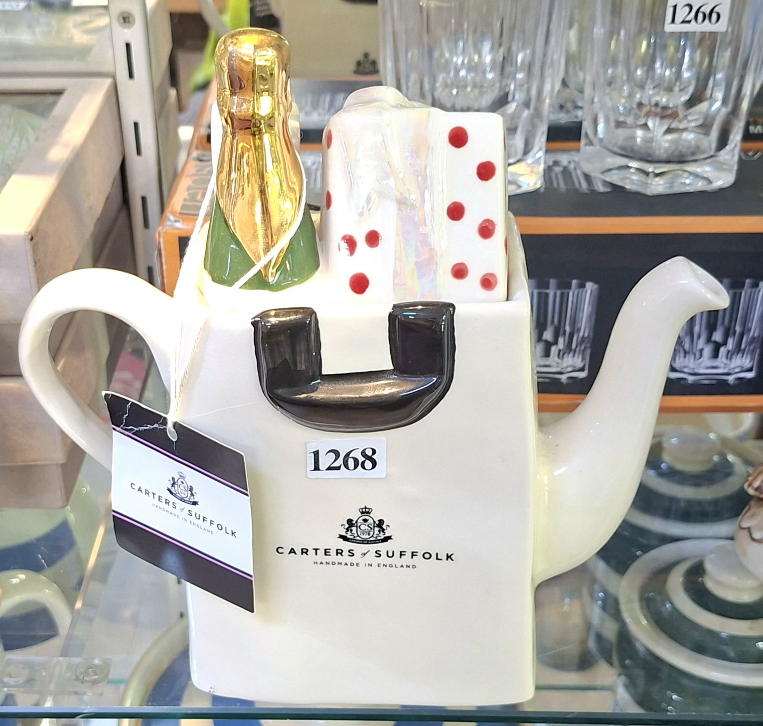 1268 · CARTERS SUFFOLK TEAPOT