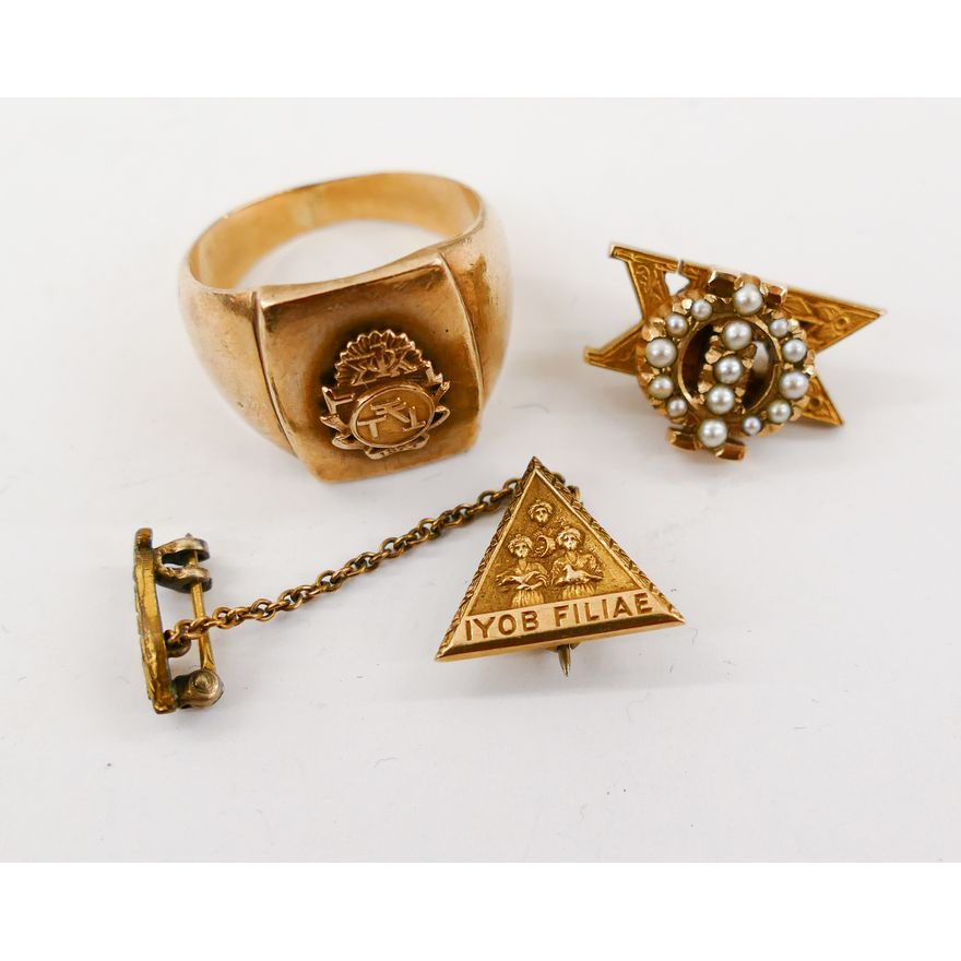Box 14K Fraternal Ring Etc- 9.5g
