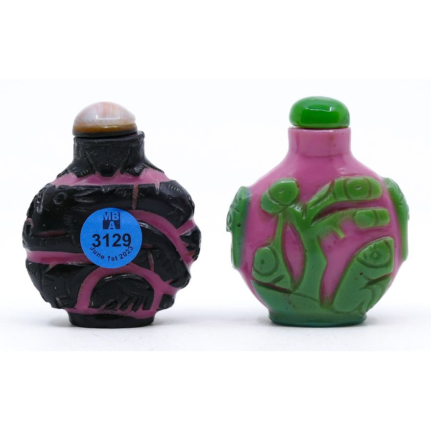 2pc Old Chinese Carved Peking Glass Snuff Bottles 2.5''