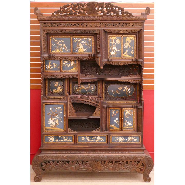 Japanese Meiji Shodana Collector's Cabinet