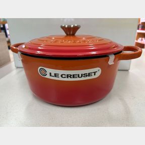 LE CREUSET CAST IRON 24CM VOLCANIQUE ORANGE CLASSIC SIGNATURE CASSEROLE - 51648/2732