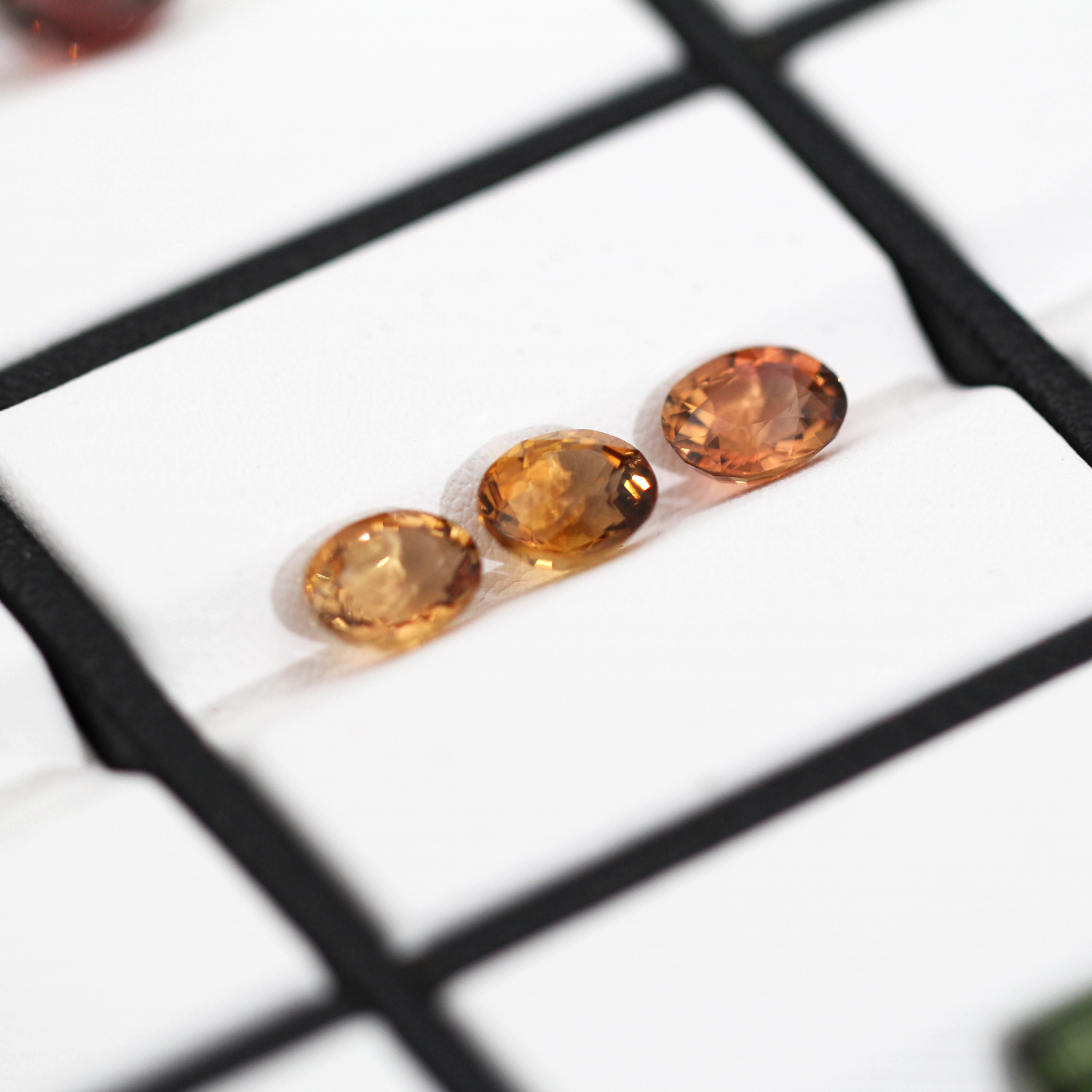342 · 118ct of Tourmaline Gemstones  in Jewellers Tray