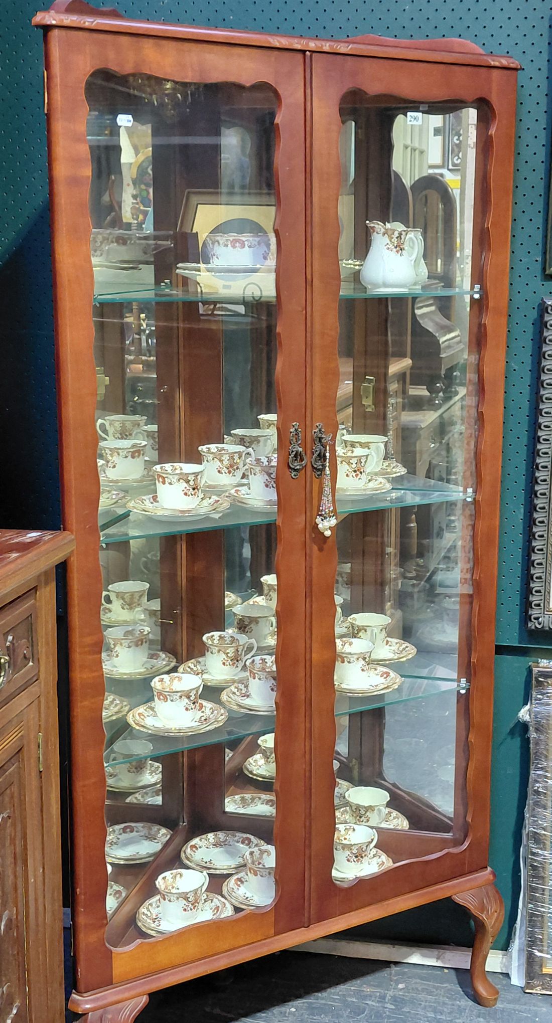 290 · CORNER CRYSTAL CABINET