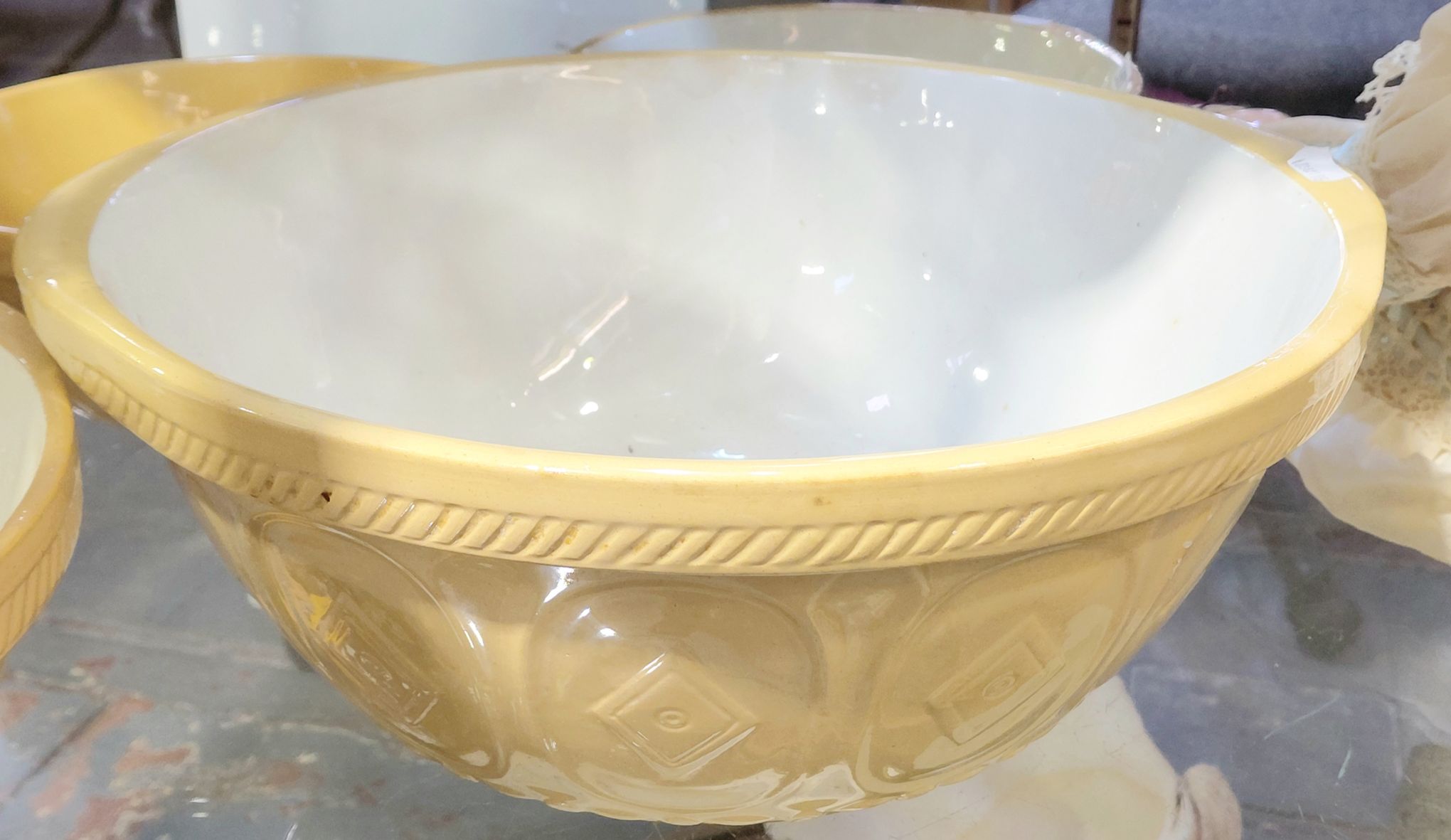 355 · TG GREEN AND CO MIXING BOWL
