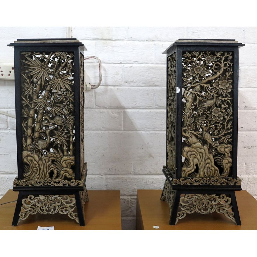 PAIR OF CHINESE CARVED HARDSTONE TABLE LAMPS