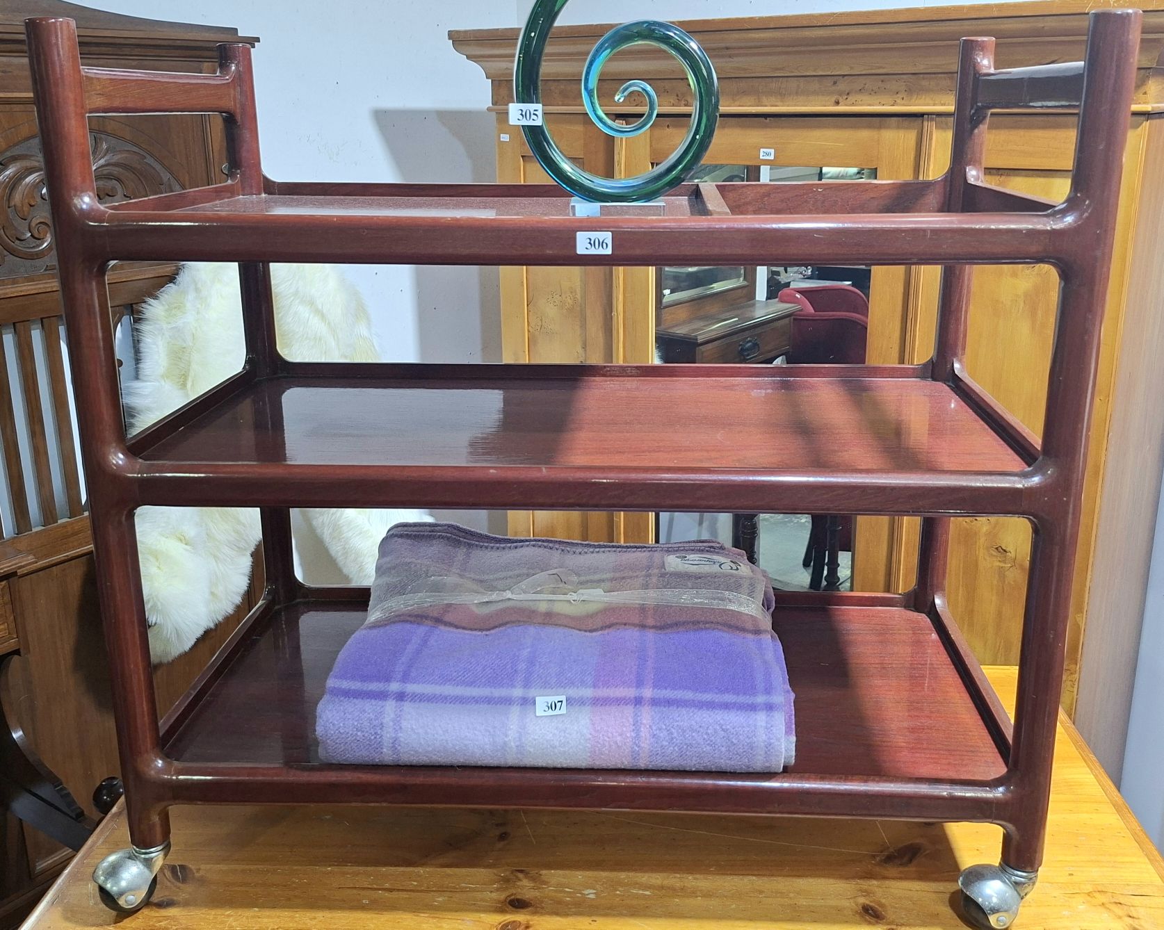 306 · TIMBER TEA TROLLEY