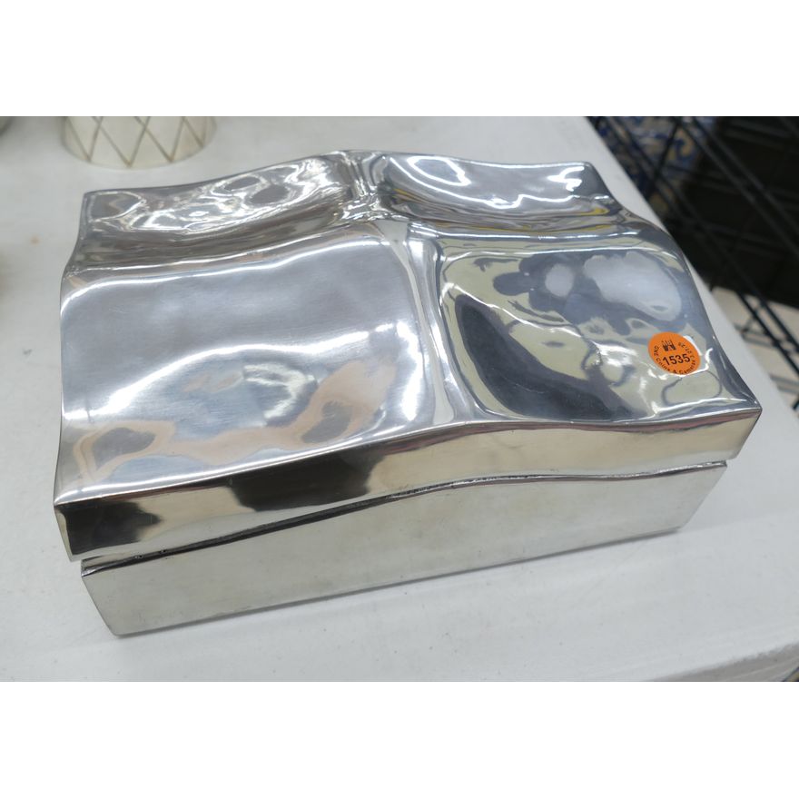 Portuguese De Campos de Quevedo Pewter Art Box 9''