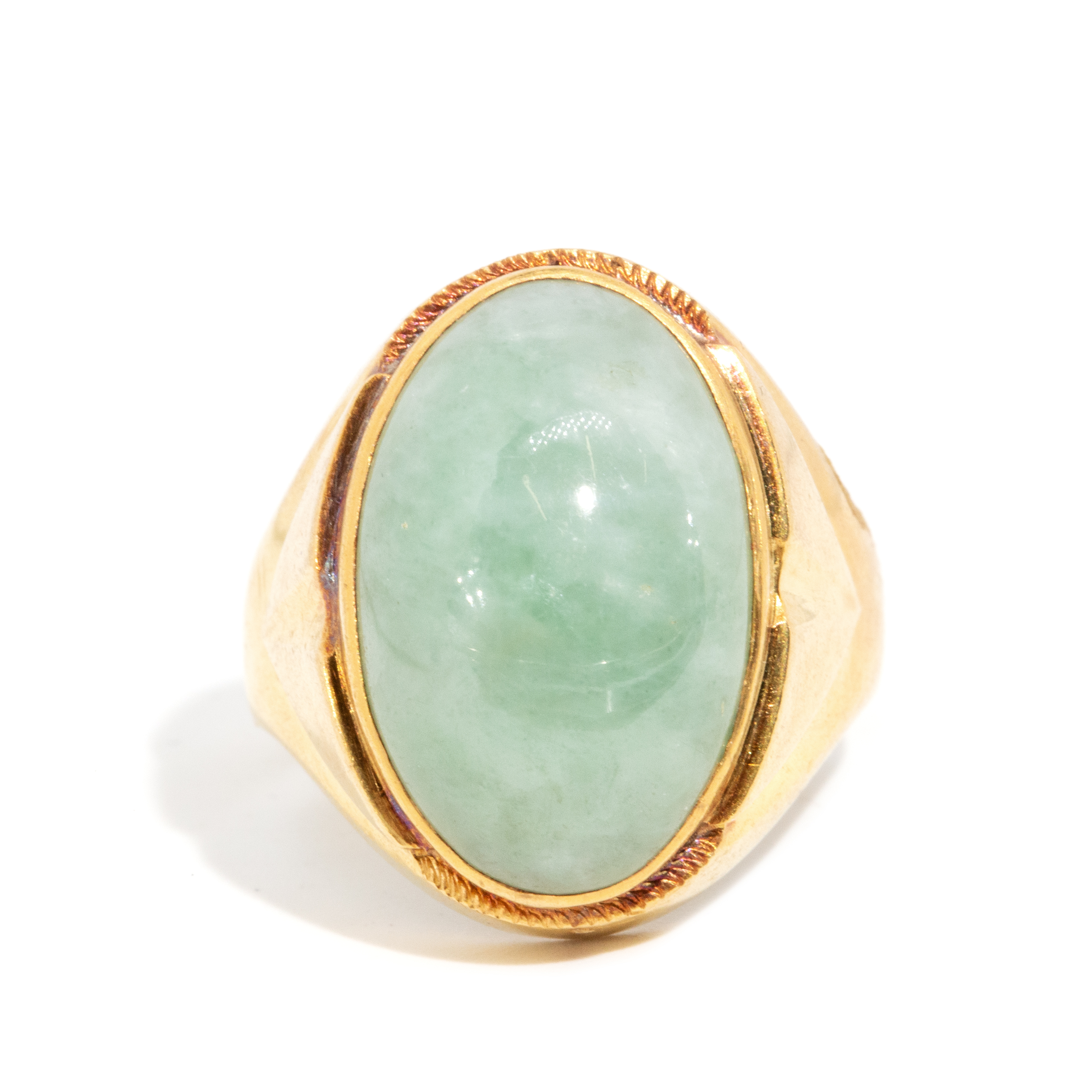 256 · Jadeite 20ct Gold Ring
