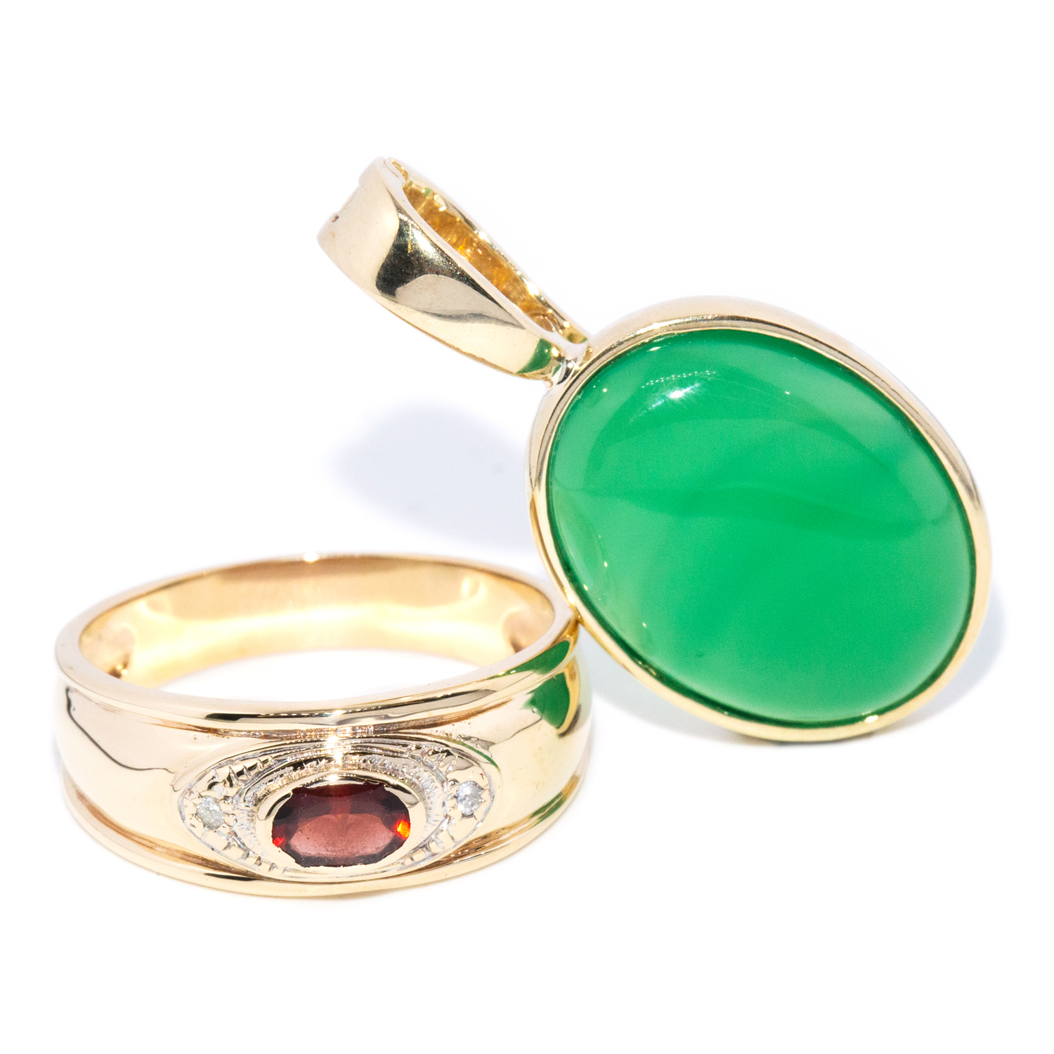 Garnet & Diamond Ring & Dyed Green Agate Enhancer in 9ct Gold