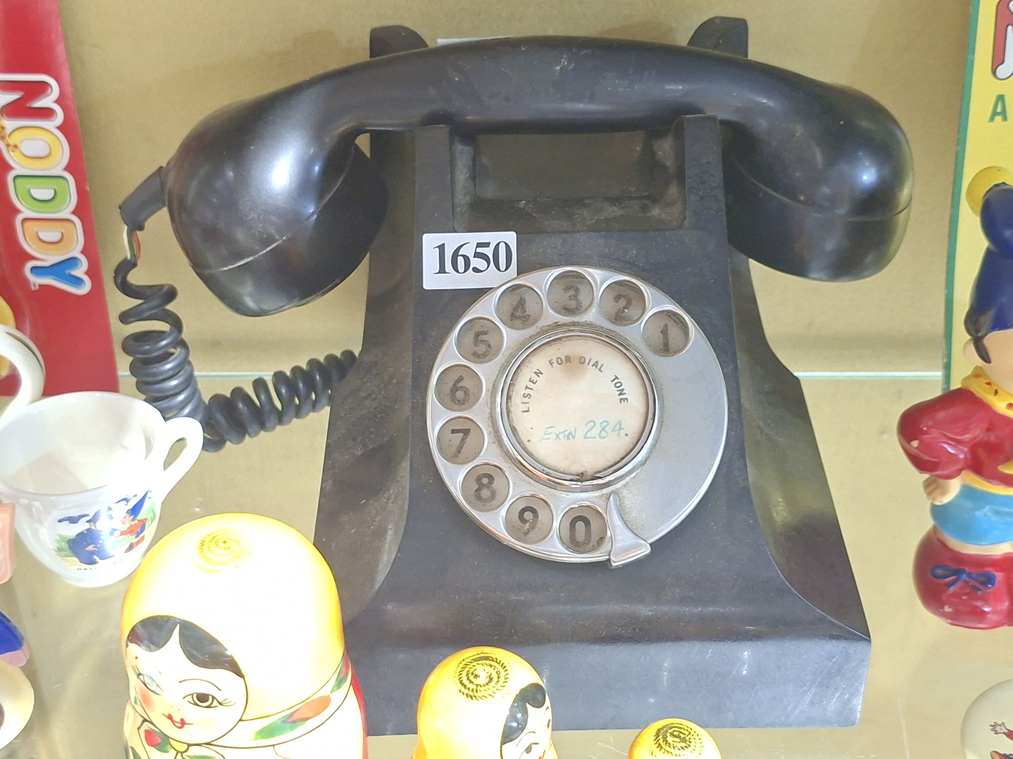 VINTAGE BAKELITE TELEPHONE