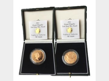 1995 Queen Elizabeth II Dove of Peace Gold Proof Two Pound Coin