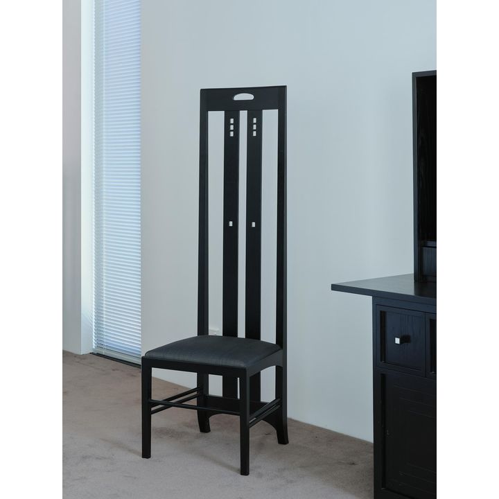 Charles Rennie Mackintosh - An Ingram high chair