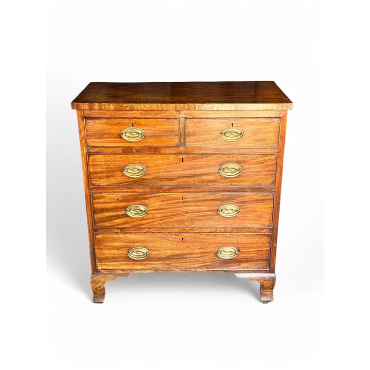 A late George III mahogany chest of drawers