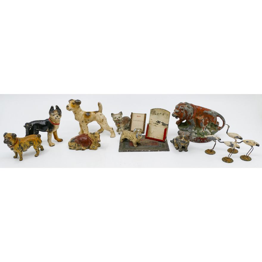 Box Old Metal Toy Animal Figures - Hubley etc.