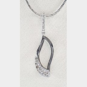 9CT WHITE GOLD PENDANT WITH 0.100CT DIAMONDS - 51929/11628