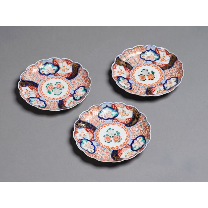 Three Japanese Imari plates, Meiji period