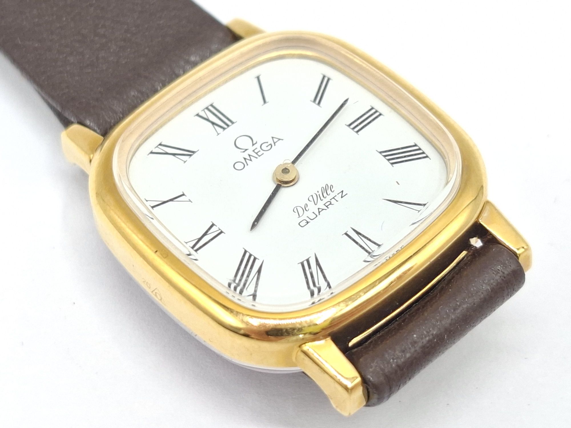 1011 · OMEGA DEVILLE LADIES WRIST WATCH