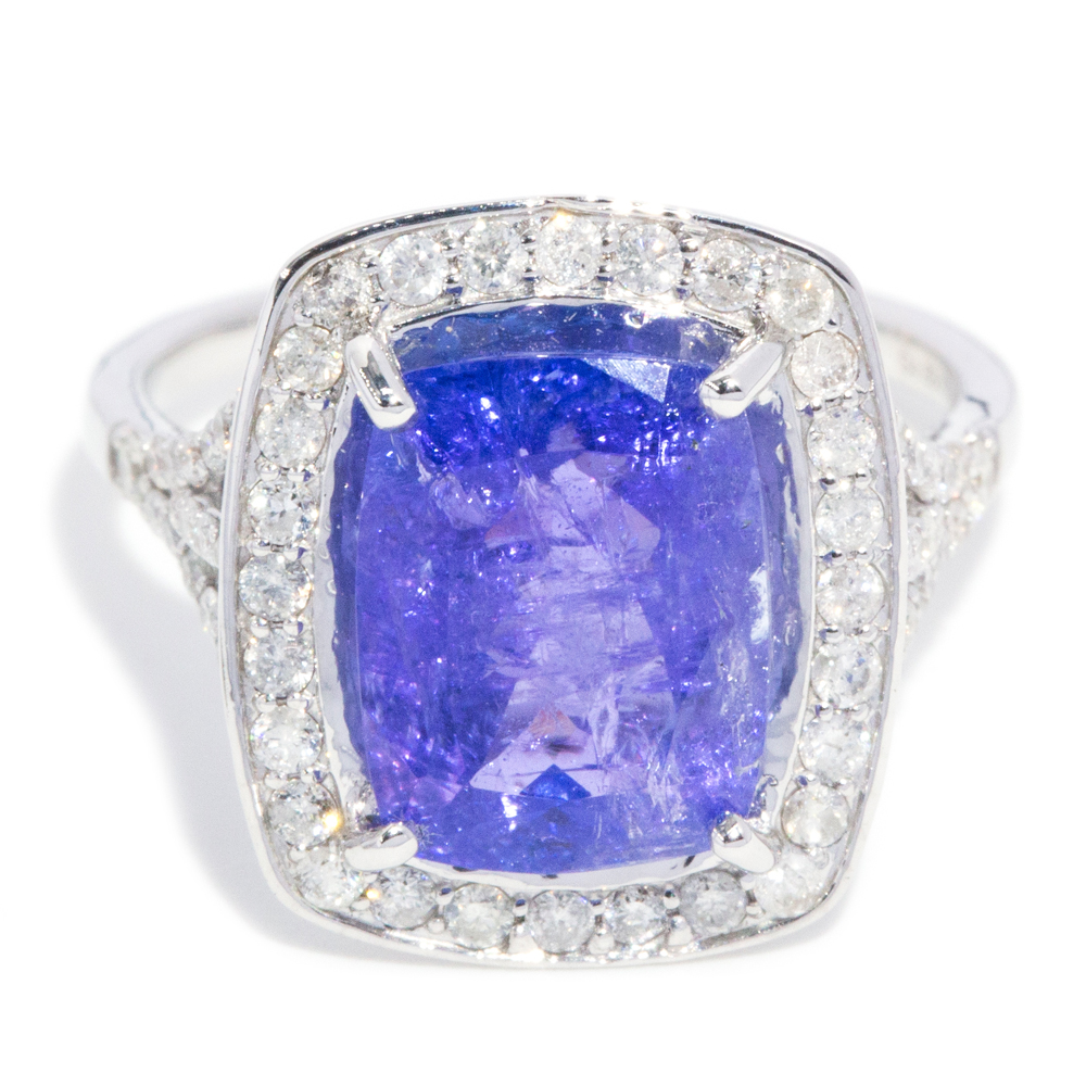 74 · 4.83 Carat Tanzanite & 0.67 Carat Diamond 14ct Gold Ring