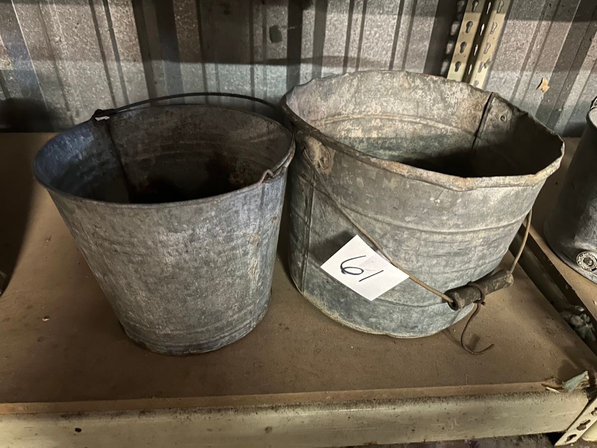 Galvanized buckets Midwest Auctions, LLC