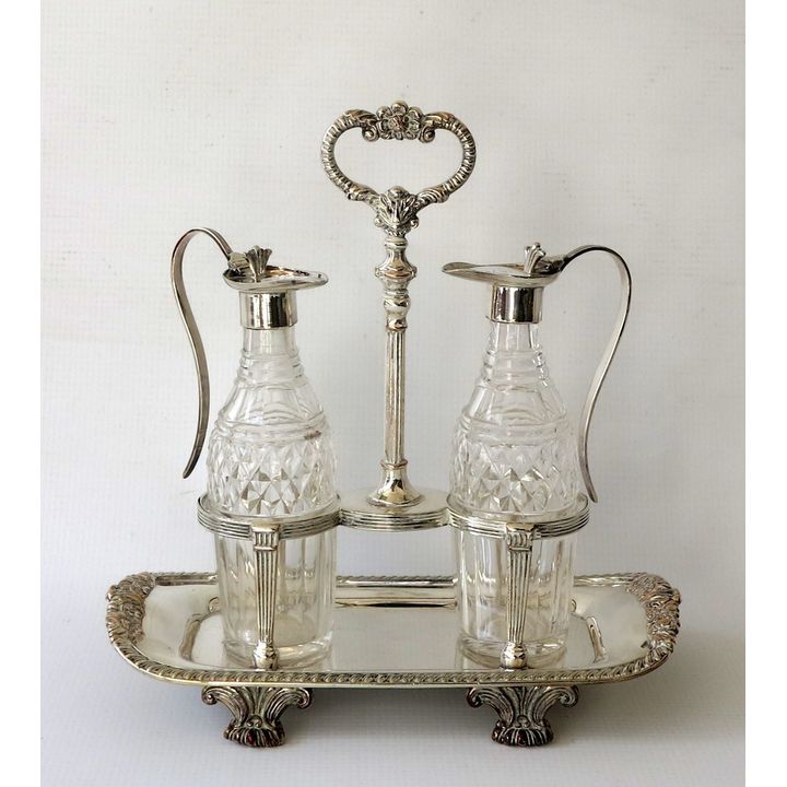 EARLY 20TH CENTURY SILVERPLATED OIL AND VINEGAR CRUET, maker Walker & Hall