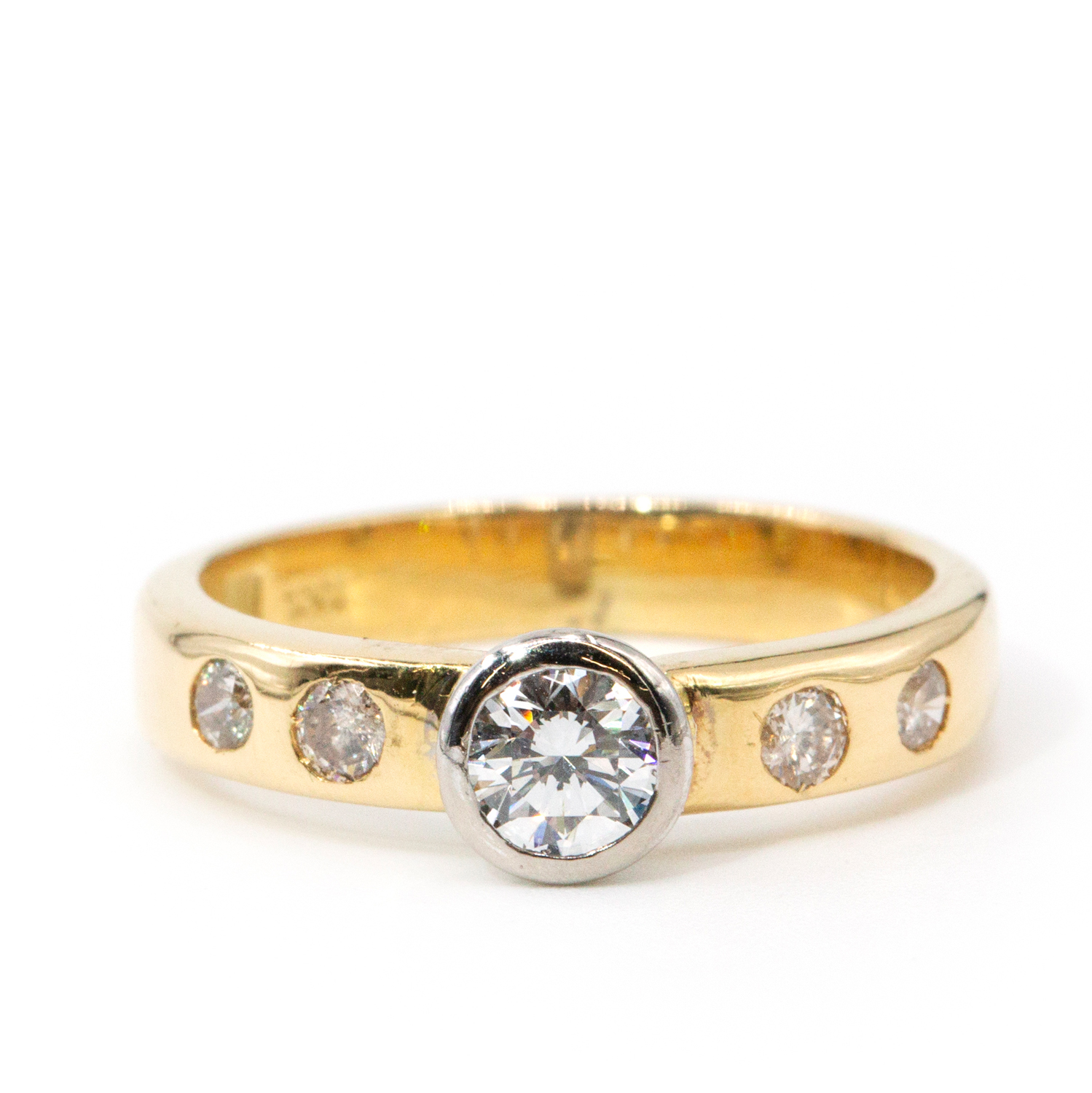 Diamond 18ct Gold Ring